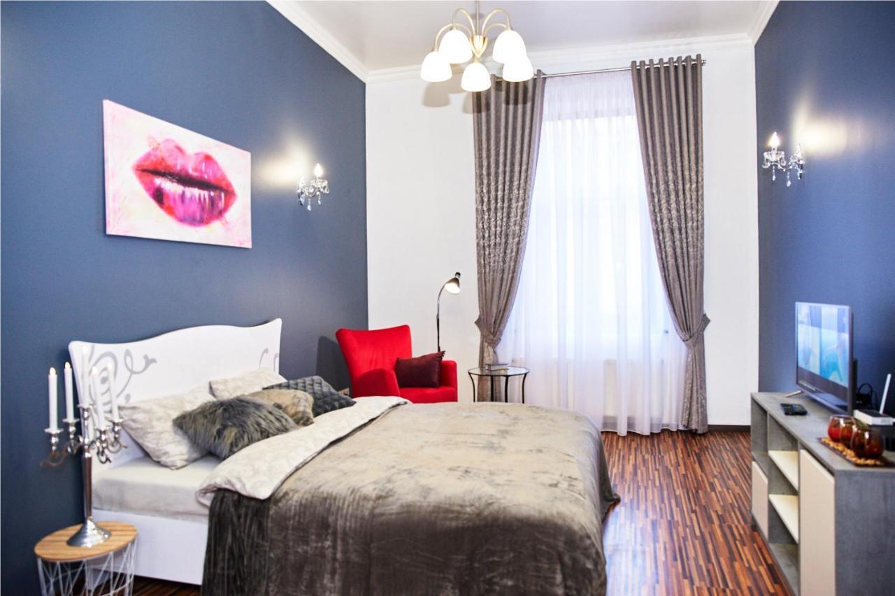 Designer Apartment In The Center Lvov Exteriér fotografie
