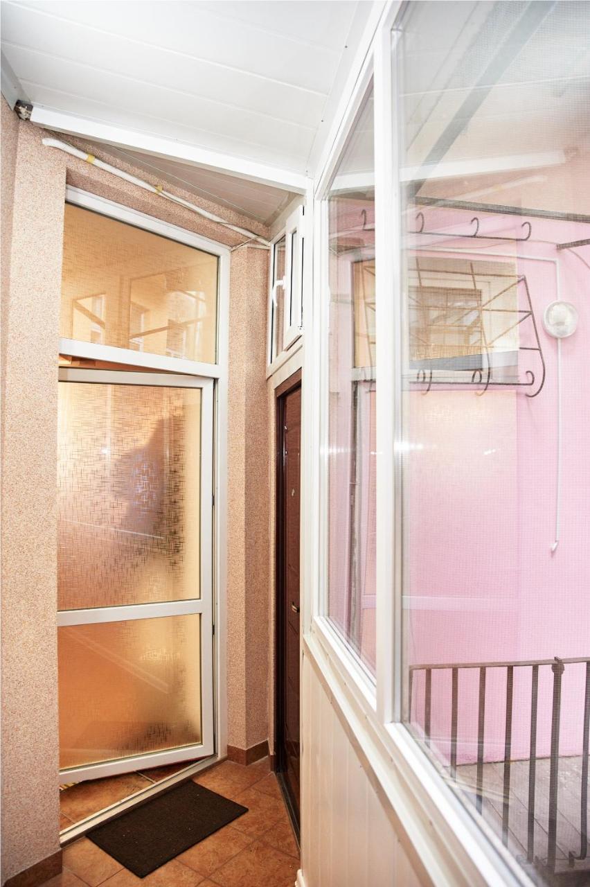 Designer Apartment In The Center Lvov Exteriér fotografie