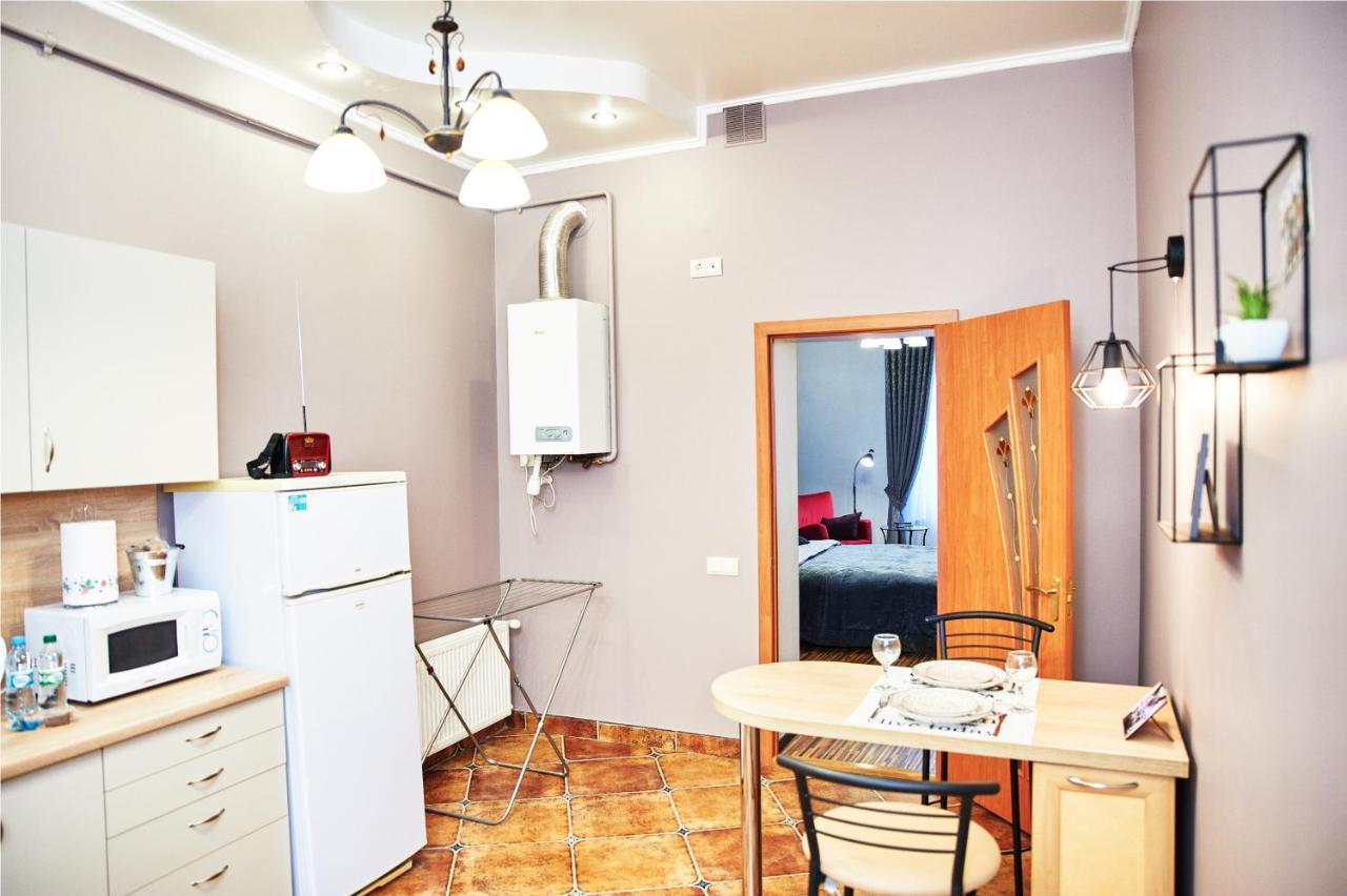 Designer Apartment In The Center Lvov Exteriér fotografie