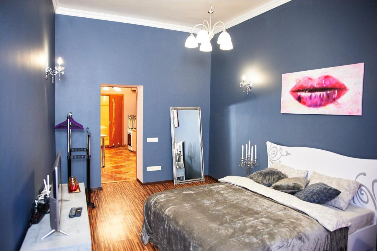 Designer Apartment In The Center Lvov Exteriér fotografie