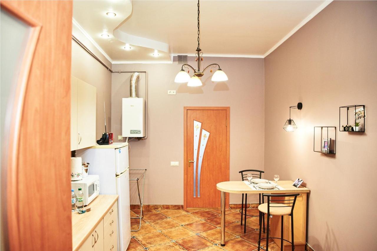 Designer Apartment In The Center Lvov Exteriér fotografie